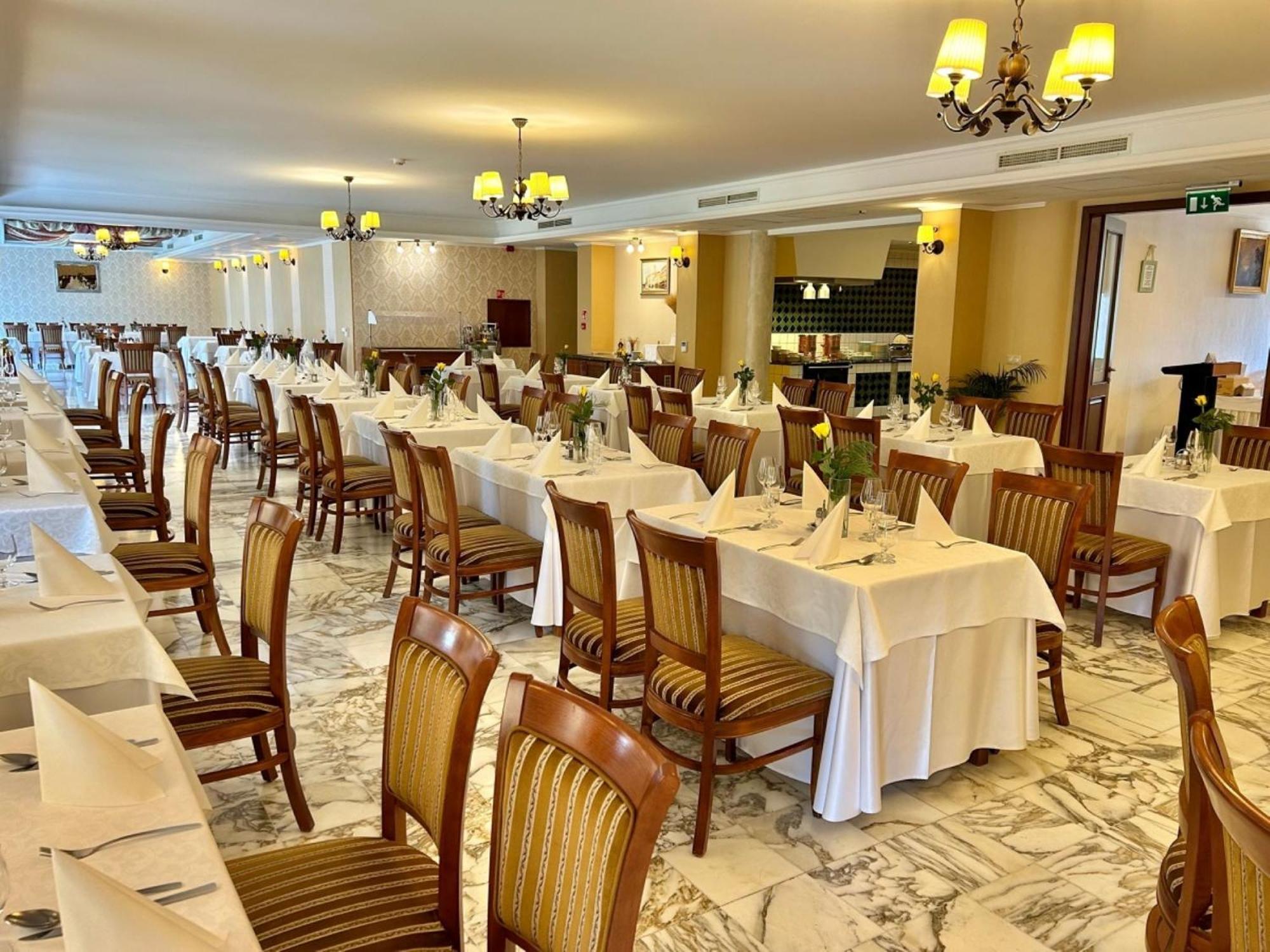 Calimbra Wellness Hotel Superior Miskolc Extérieur photo