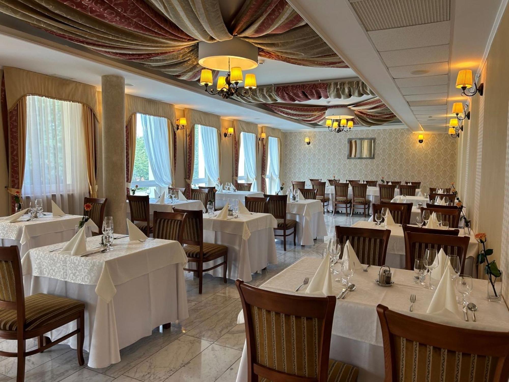 Calimbra Wellness Hotel Superior Miskolc Extérieur photo