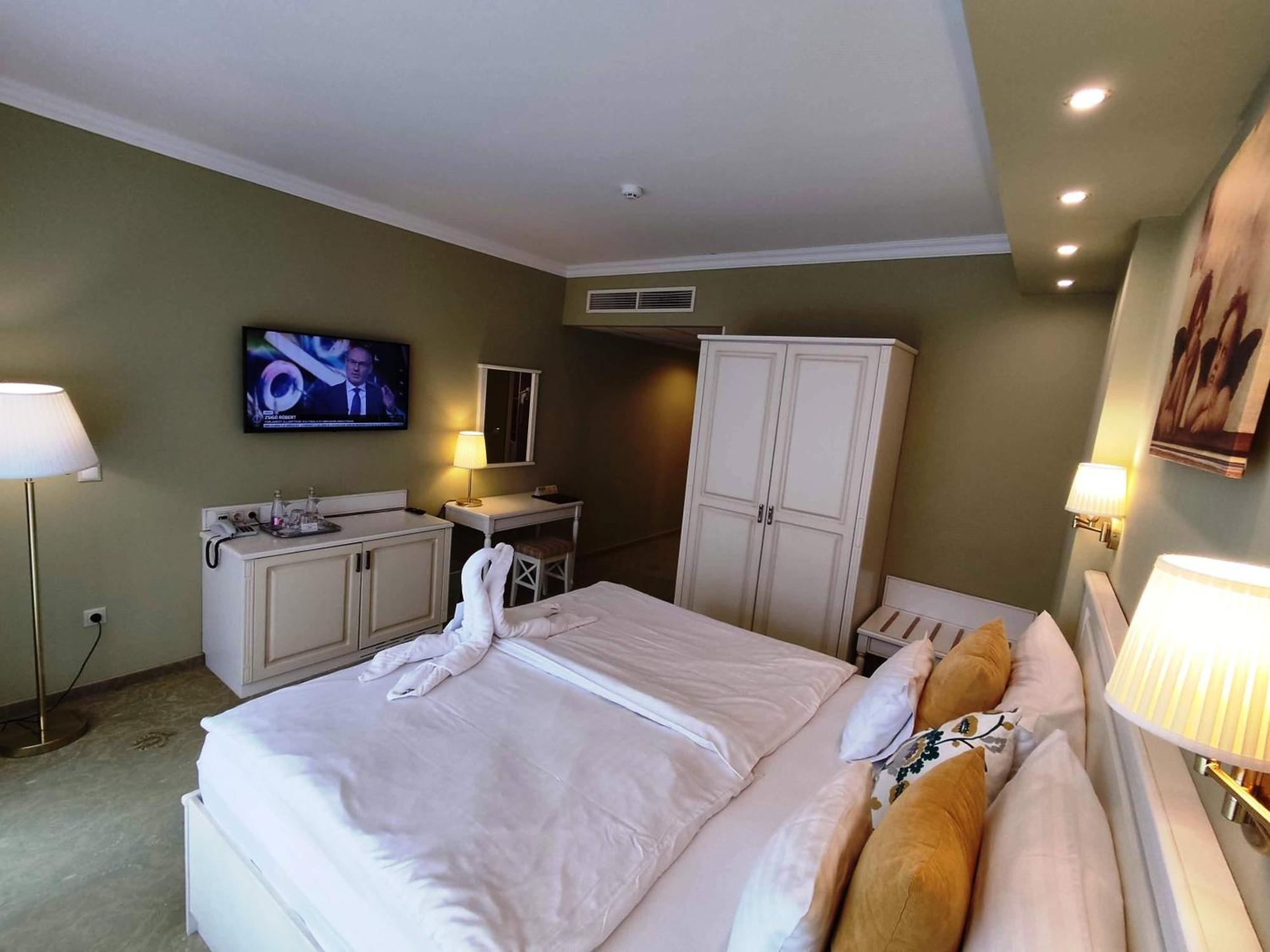Calimbra Wellness Hotel Superior Miskolc Extérieur photo