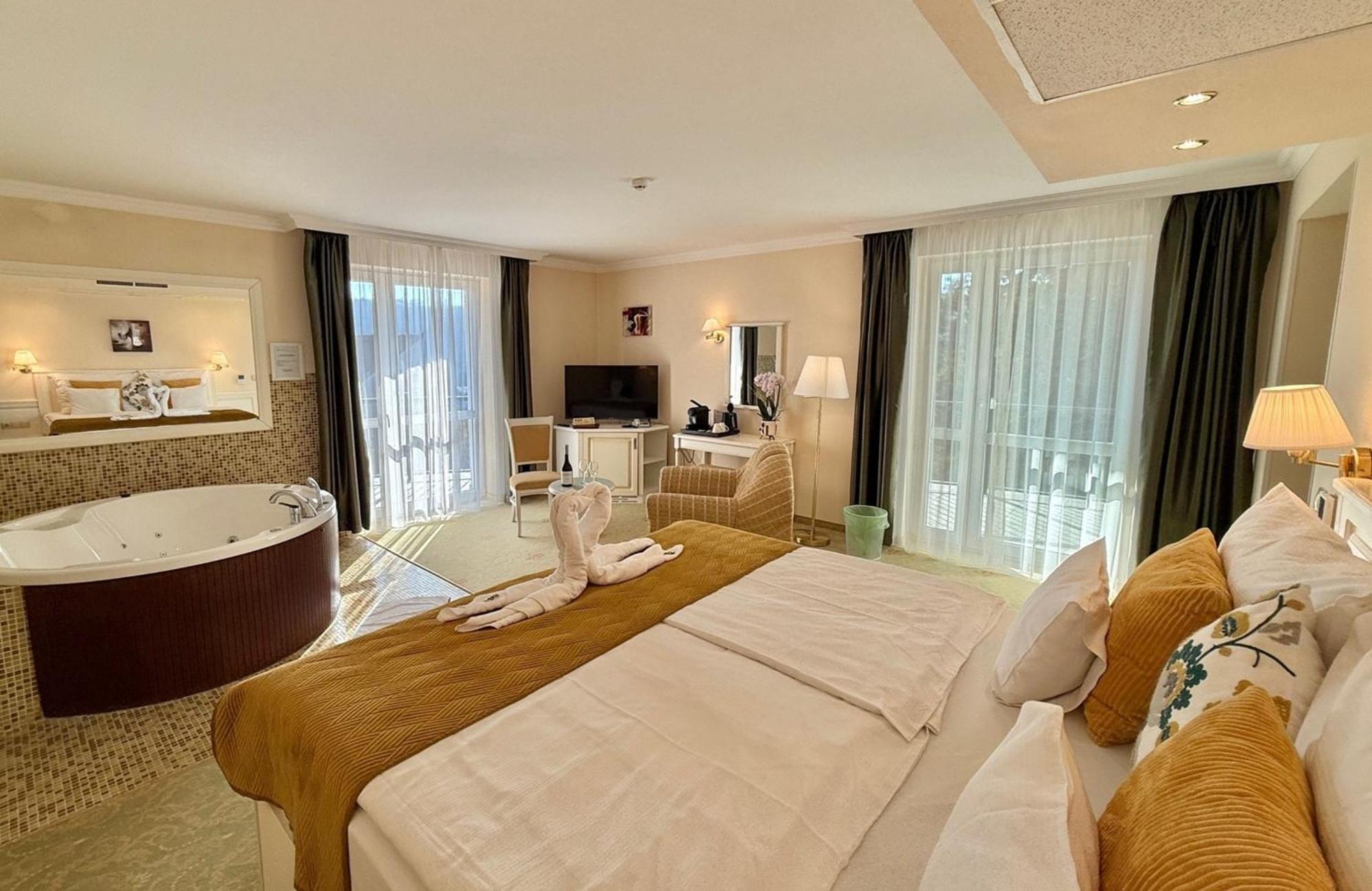 Calimbra Wellness Hotel Superior Miskolc Extérieur photo