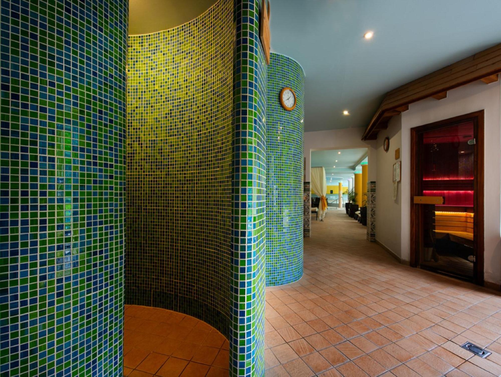 Calimbra Wellness Hotel Superior Miskolc Extérieur photo